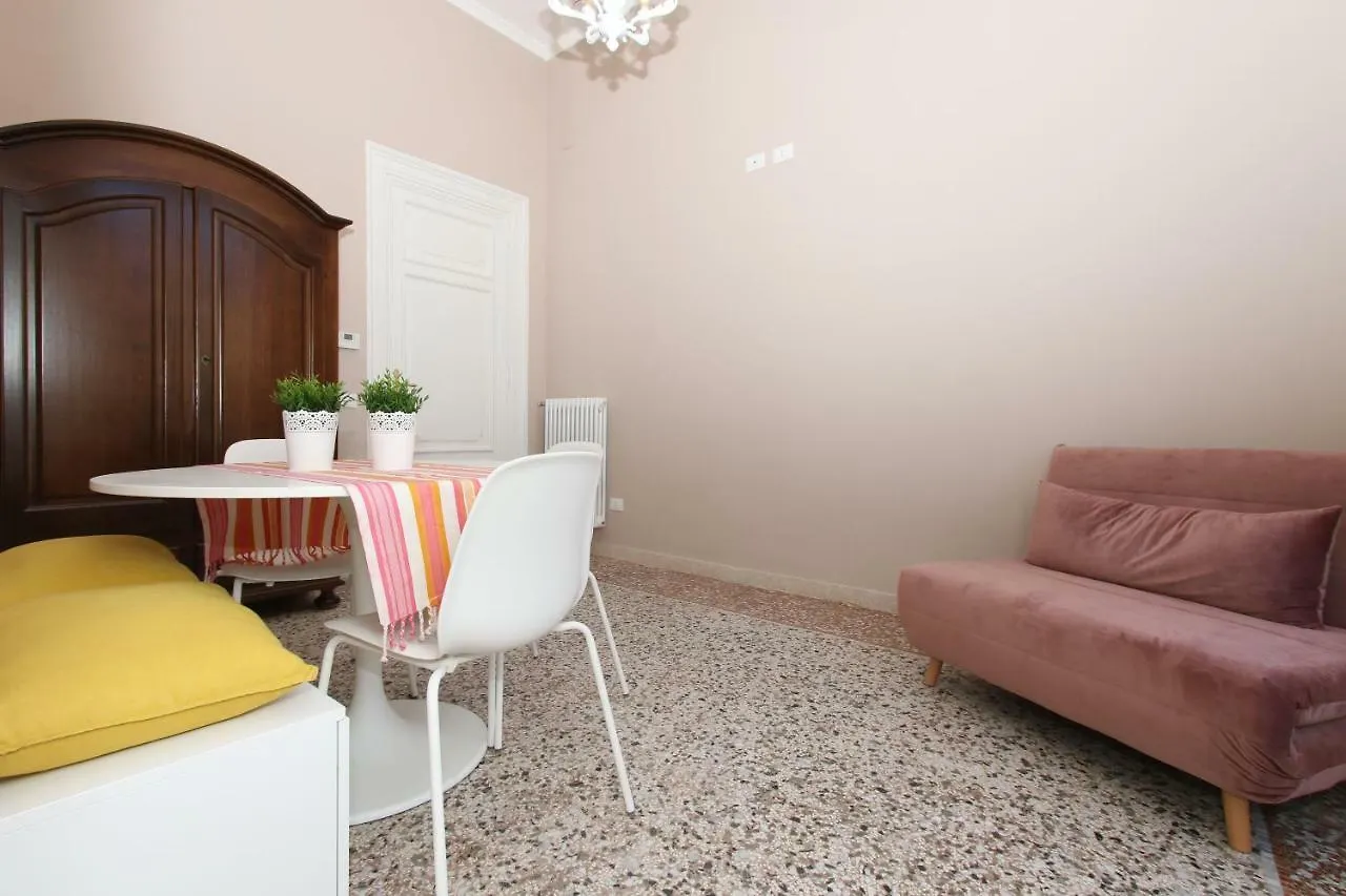 Apartment Le Case D'Un Tempo Palermo Italien